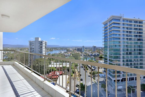 Genesis Apartments By Gold Coast Premium - Accommodation Kalgoorlie 8