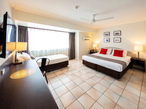 Hides Hotel - Accommodation Kalgoorlie 1
