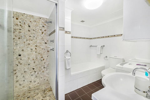 Beachcomber Holiday Apartment - Accommodation Kalgoorlie 11