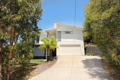 224 Centenary Heights Road Coolum Beach, 500 Dollar Bond, Linen Included - Accommodation Kalgoorlie 0