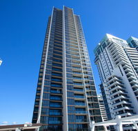 High Floor Ocean View Suites Broadbeach - Accommodation Kalgoorlie