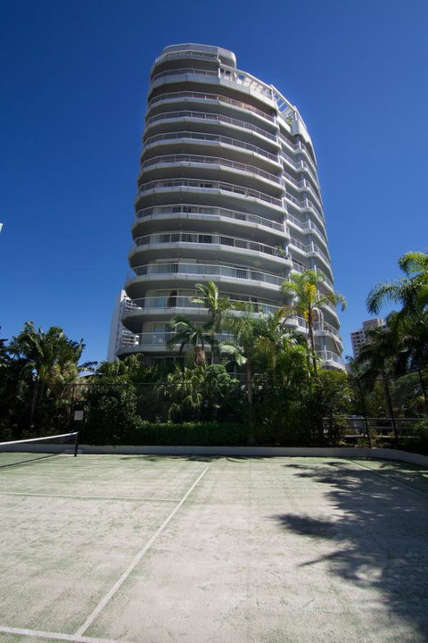 Surfers Mayfair - Accommodation Kalgoorlie 2
