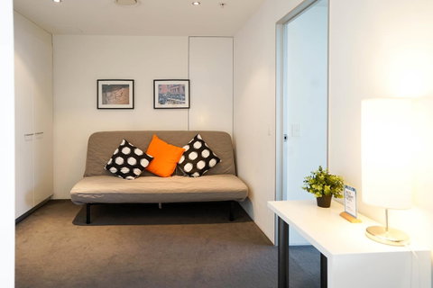 Circle On Cavill Surfers Paradise Apartments-Holiday Paradise - Accommodation Kalgoorlie 8