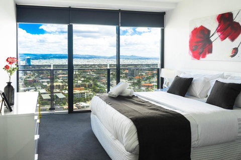 Circle On Cavill Surfers Paradise Apartments-Holiday Paradise - Accommodation Kalgoorlie 3