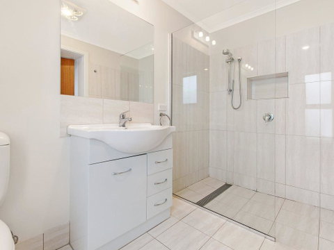 Waters Edge - Accommodation Kalgoorlie 2