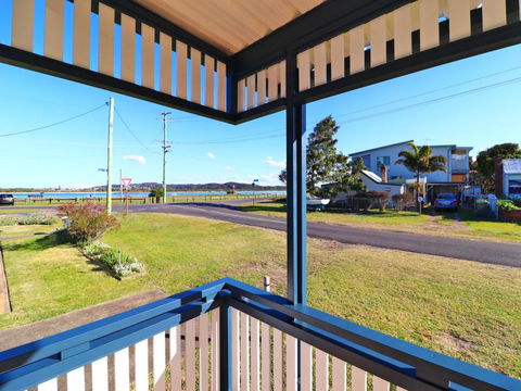 Waterside Retreat - Accommodation Kalgoorlie 0
