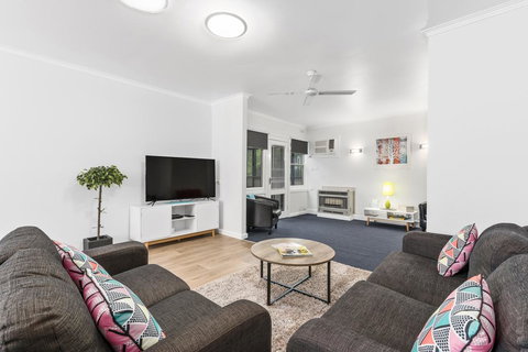 Wattle Grove Villa - Accommodation Kalgoorlie 3