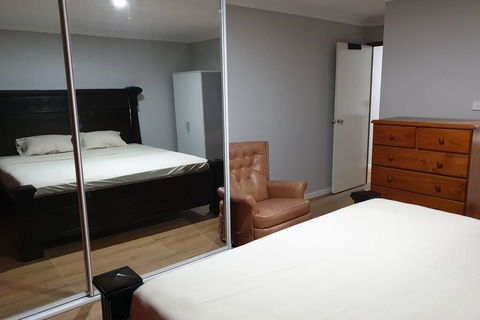 Weaver Heaven - Accommodation Kalgoorlie 1