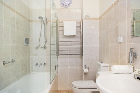 Welcome To Wonderland! In The Heart Of Strathfield - Accommodation Kalgoorlie 3