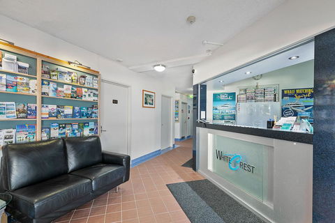 White Crest Luxury Apartments - Accommodation Kalgoorlie 3