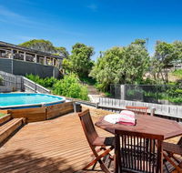Willowdene with pool spa tennis court and fireplace - Accommodation Kalgoorlie
