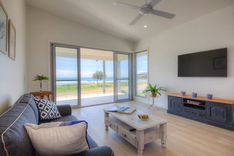 Woolgoolga By The Sea - Accommodation Kalgoorlie 0