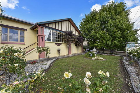 Wyatt Guest House - Accommodation Kalgoorlie 0