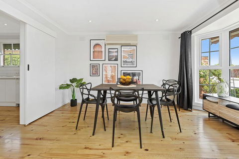 YIN-YANG - MOUNT ELIZA - Accommodation Kalgoorlie 0