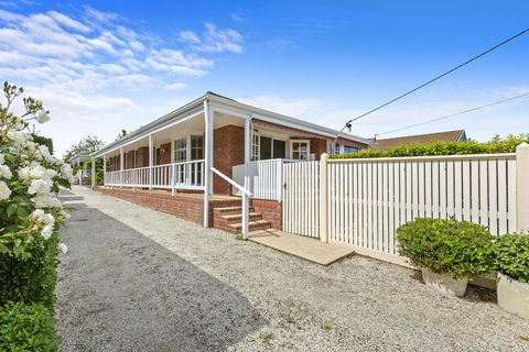 YIN-YANG - MOUNT ELIZA - Accommodation Kalgoorlie 3