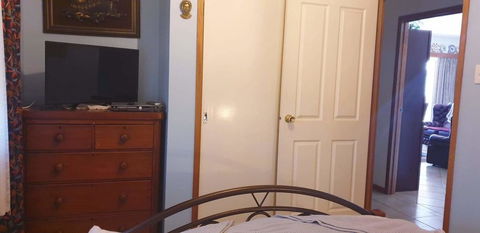 York's Lookout Lodge Bed And Breakfast - Accommodation Kalgoorlie 1