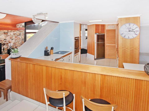 Yulunga 20 - 4 BDRM Canal Home With Pool - Accommodation Kalgoorlie 3