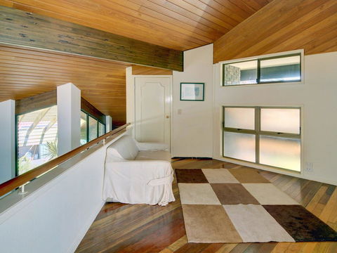 Yulunga 20 - 4 BDRM Canal Home With Pool - Accommodation Kalgoorlie 1