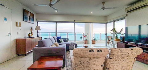 ZEN BY THE WATER - Darwin Premier Retreat - Accommodation Kalgoorlie 3