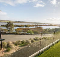 Serenity and sweeping Murray River views - Accommodation Kalgoorlie