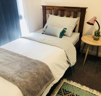 Haven Family dog freindly  close to Hospital Airport Bunnings - Accommodation Kalgoorlie