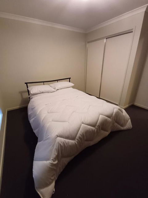 A Beautiful And Spacious Home - Accommodation Kalgoorlie 3