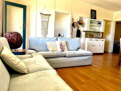 A Magic Shack - Relax, Recharge, Frolic & Fish - Accommodation Kalgoorlie 3