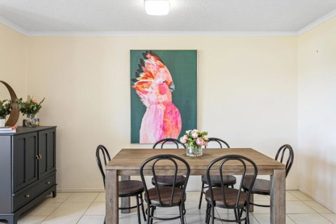 Albion Convenient Hideaway With Parking & Balcony - Accommodation Kalgoorlie 3