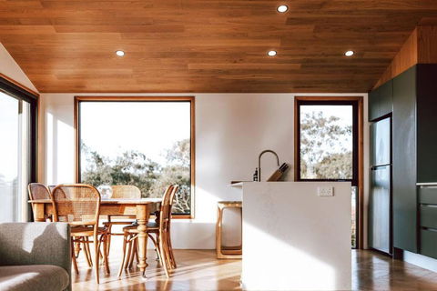 B E R T I E - Central Bicheno - Accommodation Kalgoorlie 1