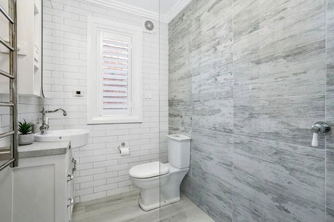 BALO1 - The Esplanade - Mosman - Accommodation Kalgoorlie 1