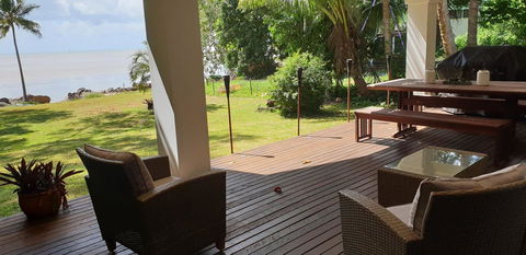 Cairns Beach House Our Oasis - Accommodation Kalgoorlie 2
