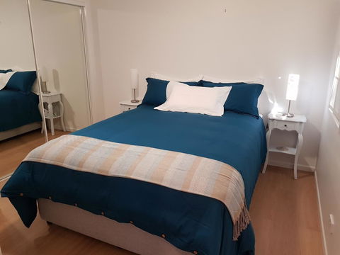 Bee-Haven Cottage - Accommodation Kalgoorlie 0