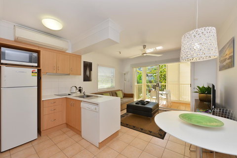 Port Douglas Apartments - Adults Only Oasis - Accommodation Kalgoorlie 0