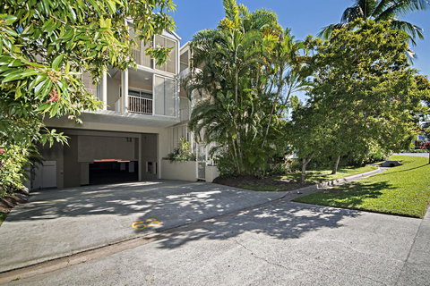 Port Douglas Apartments - Adults Only Oasis - Accommodation Kalgoorlie 43