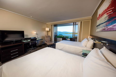 Hilton Cairns - Accommodation Kalgoorlie 6
