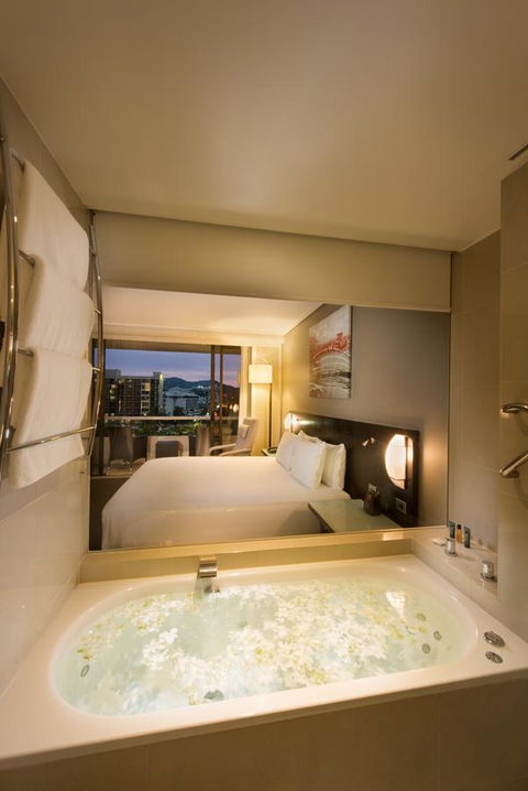 Hilton Cairns - Accommodation Kalgoorlie 22