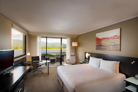 Hilton Cairns - Accommodation Kalgoorlie 7