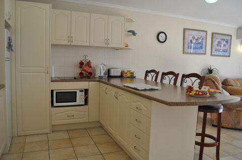 Burleigh Palms Holiday Apartments - Accommodation Kalgoorlie 18