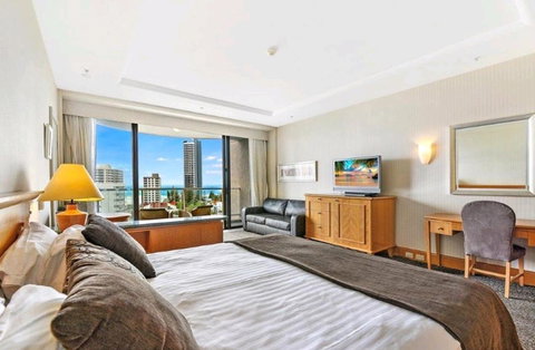 Deluxe King Room In Gold Tower - Accommodation Kalgoorlie 0