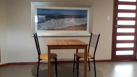 Private Apartment With Scenic Gardens - Accommodation Kalgoorlie 8