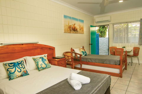 Tropical Palms Resort & 4WD Hire - Accommodation Kalgoorlie 6
