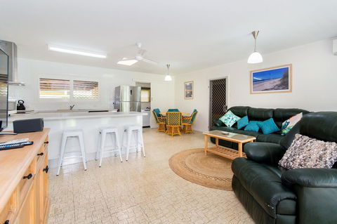 Lowset Sweetie, Central To Everything - Partridge St, Bongaree - Accommodation Kalgoorlie 9