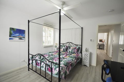 Retro Beach Flat - Accommodation Kalgoorlie 8