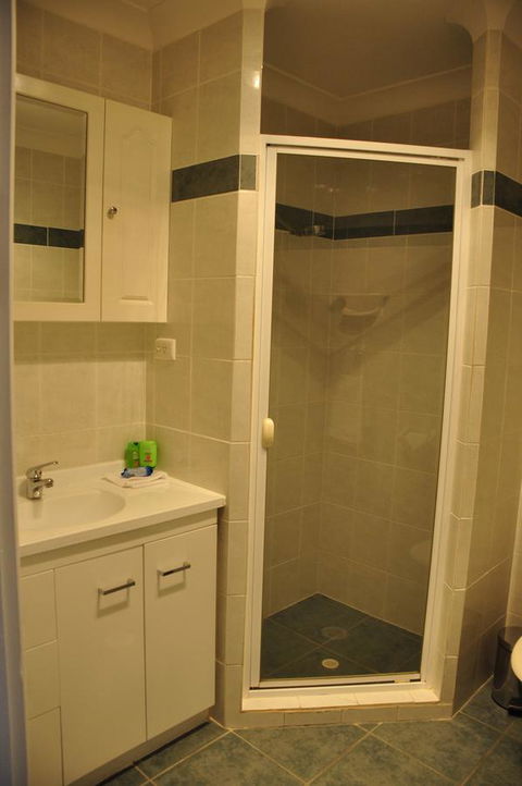 Bribie Island Square - Accommodation Kalgoorlie 5