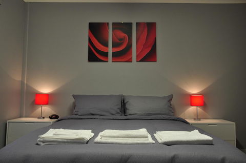 Bribie Island Square - Accommodation Kalgoorlie 8