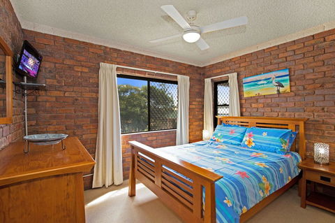 Waterviews,Pool, Wifi Its All Here !- Welsby Pde, Bongaree - Accommodation Kalgoorlie 14