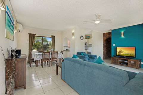Waterviews,Pool, Wifi Its All Here !- Welsby Pde, Bongaree - Accommodation Kalgoorlie 22