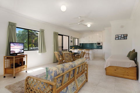 Quiet Location Across From Waterfront - South Esp, Bongaree - Accommodation Kalgoorlie 12