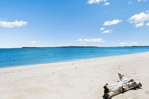 Quiet Location Across From Waterfront - South Esp, Bongaree - Accommodation Kalgoorlie 18