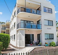Quiet location across from waterfront - South Esp Bongaree - Accommodation Kalgoorlie